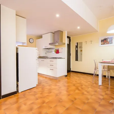 Apartment 1m| 4 People| Sea By Tilo Genoa